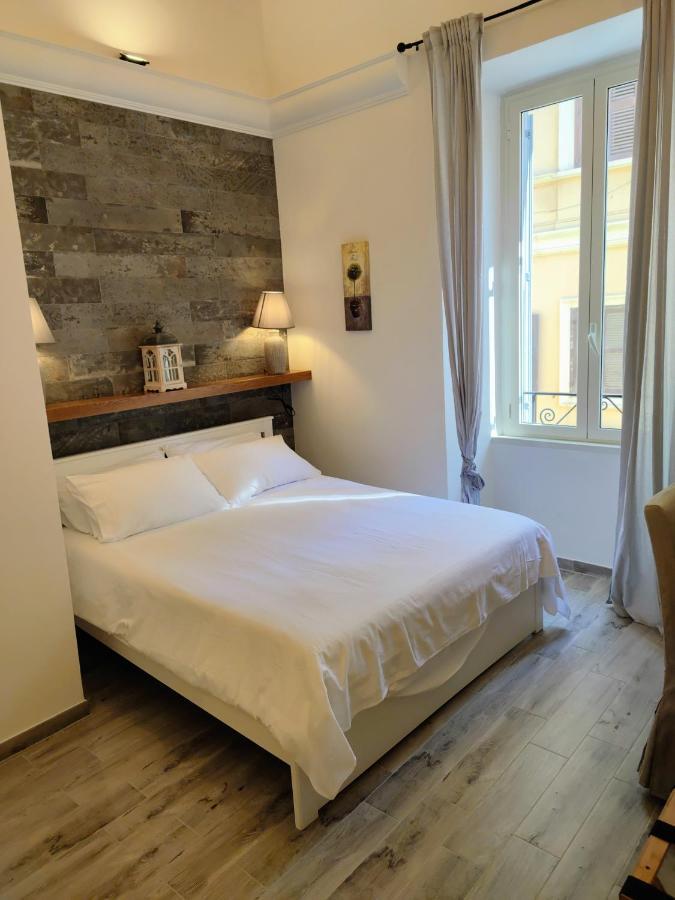 Christy Suite Elegante Appartamento Nel Centro Storico Di Анцио Екстериор снимка