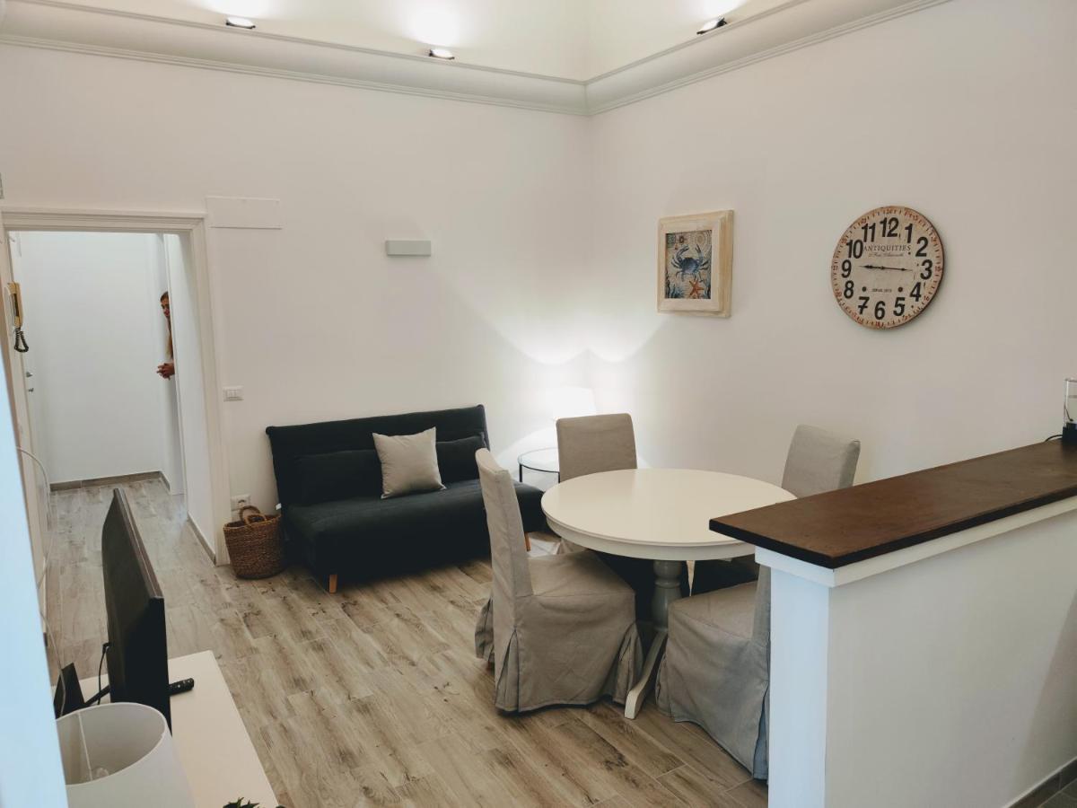 Christy Suite Elegante Appartamento Nel Centro Storico Di Анцио Екстериор снимка
