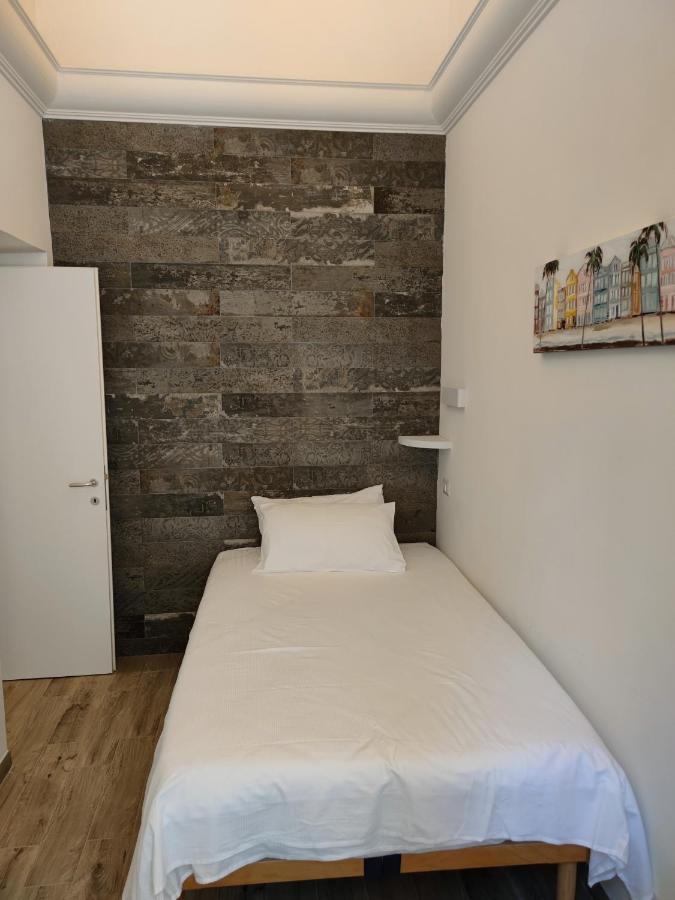 Christy Suite Elegante Appartamento Nel Centro Storico Di Анцио Екстериор снимка